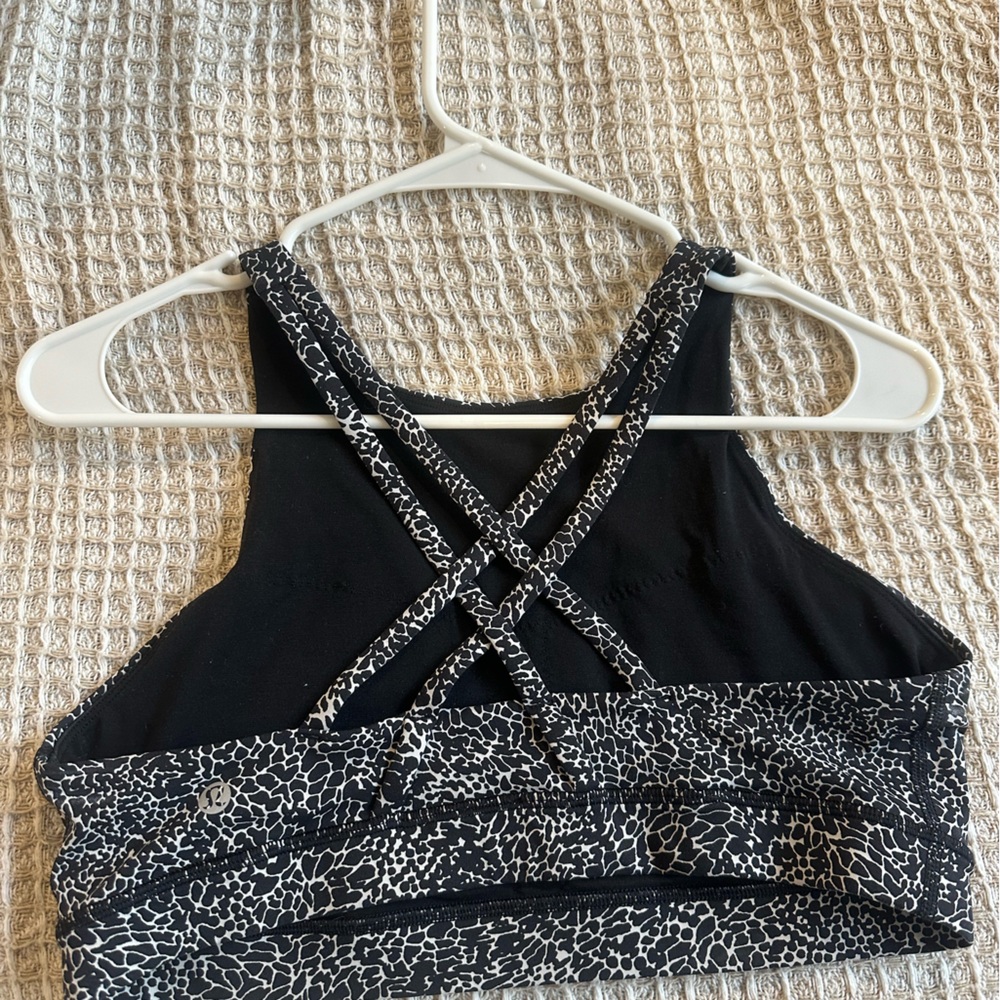 Lululemon sports bra high neck